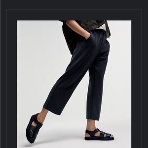 lululemon athletica softstream Black Cropped Pants